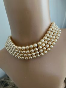 pearl choker necklace