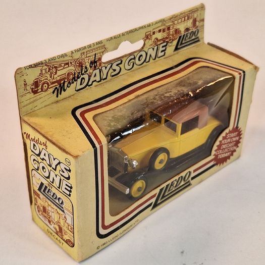 LLedo Diecast Model of Days Gone Rolls Royce Coupe - 38410
