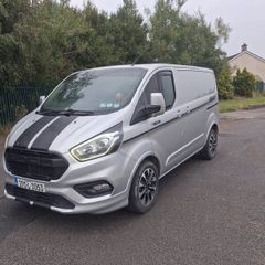Ford transit custom sport