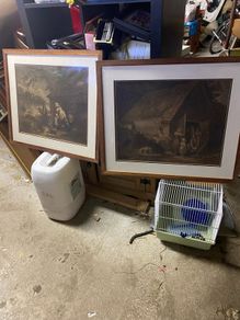 pair of pictures