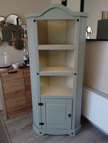 drinks cabinet