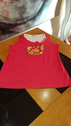 Salony Sports wear