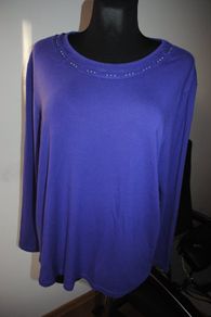 Habella lifestyle purple stretchy top size UK18/20 EU46/48 Postage included