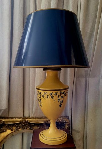 Mid-century toleware lamp