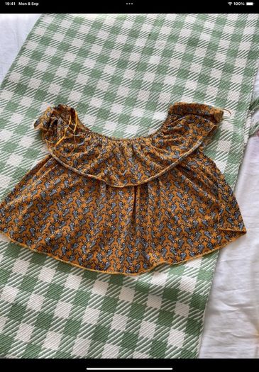 topshop size 8 off shoulder mustard pattern top