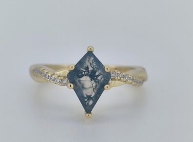 Unique Moss Agate Ring. Yellow Gold over 925 Sterling Silver