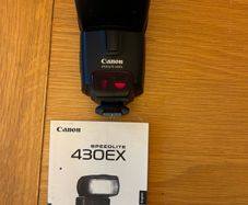 Canon speedlight flash