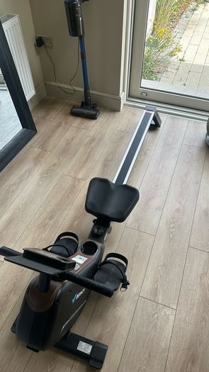 MERACH R15 Rowing Machine Like New Only 4 Months Old