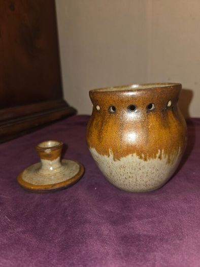 Vintage Sissinghurst Stoneware pottery Jar with lid