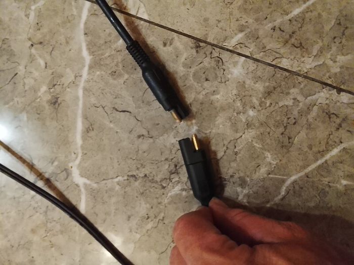 battery powered floor buffering machine