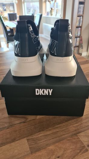 DKNY Trainers