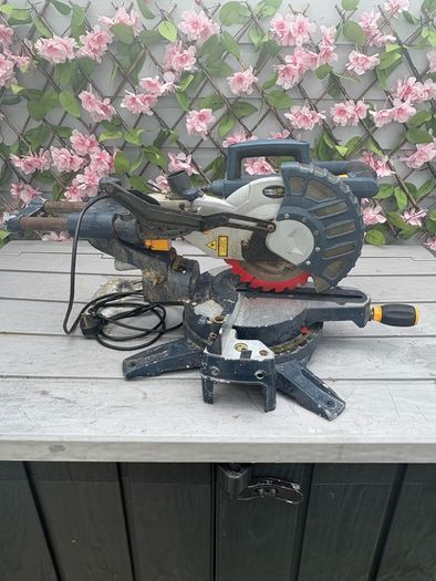 sliding saw