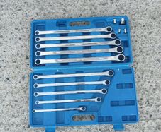 Brand New 10 Pcs Extra Long Double Ring Single Gear Ratchet Set