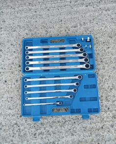 Brand New 10 Pcs Extra Long Double Ring Single Gear Ratchet Set