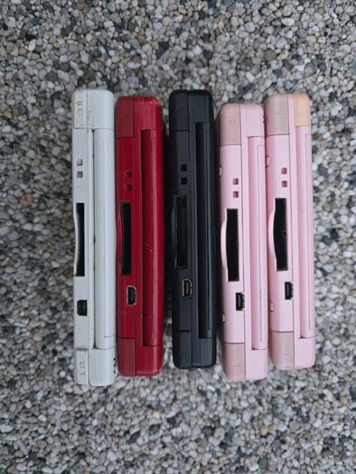 5 x Nintendo DS Lite/DSi Consoles (Free Post)