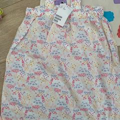 Girls wear