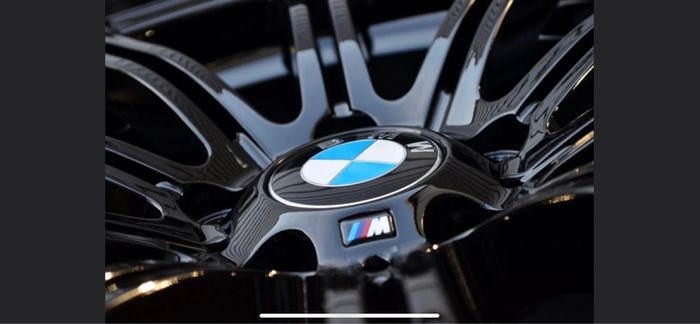 BMW Centre Caps 68mm Set 4 Pcs  Bmw 36136783536
