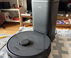 Robot Vacuum Eufy X8 Pro with Self-Empty Station
