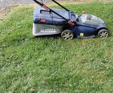 Spear and Jackson cordleas lawnmower