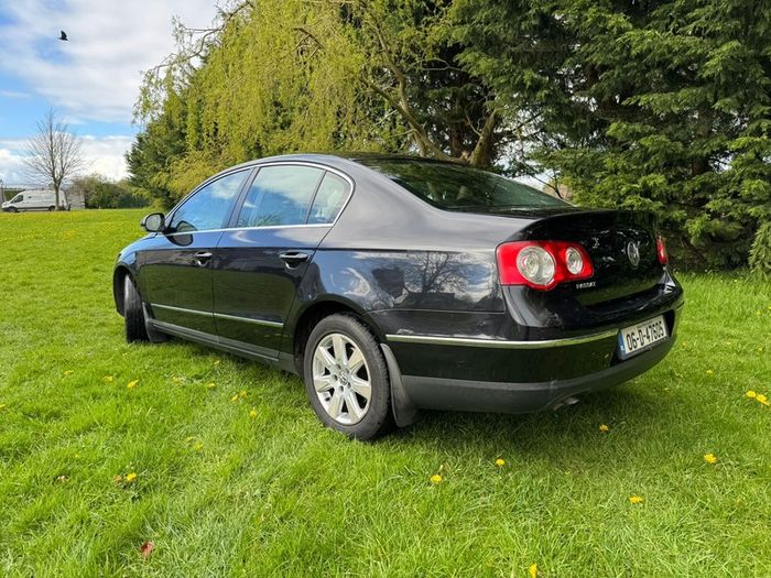 car Volkswagen passat 2006