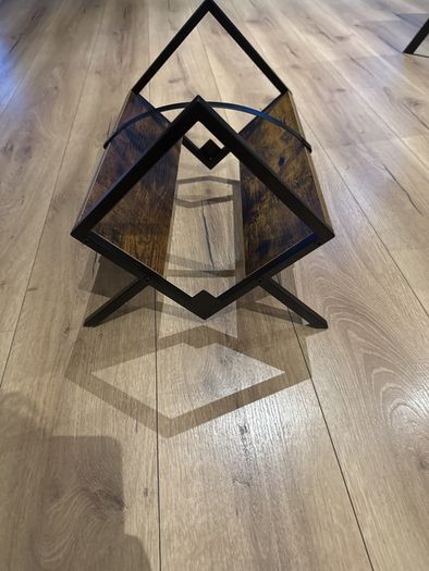 Vinyl stand