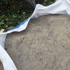 tonne of sand