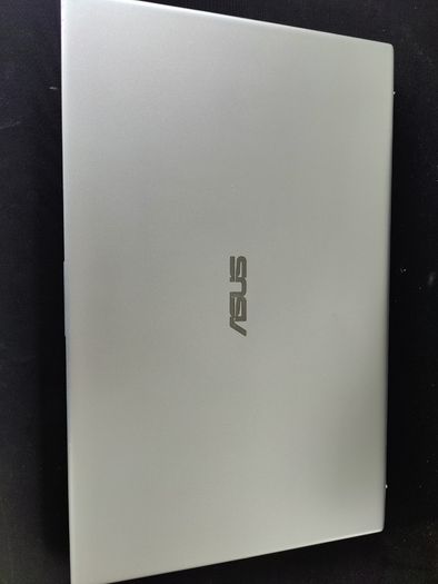Big Screen Fast ASUS Laptop Intel 11th/16GB DDR4/256GB SSD/W11
