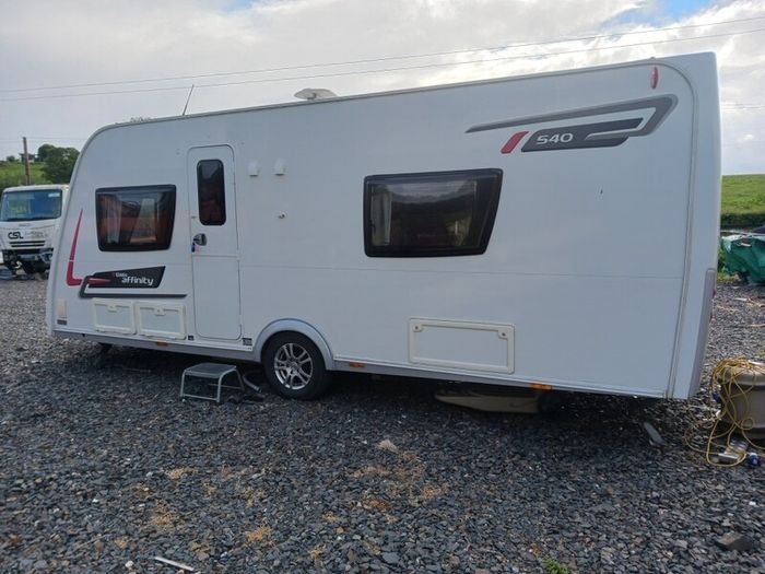 2013 elddis affinity 4/5 berth