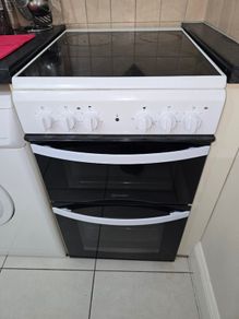 Freestanding Electric Indesit Cooker