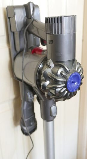 Dyson DC59 Animal Handstick Upright Bagless Vacuum Cleaner Vacuum Cleaner (works well)