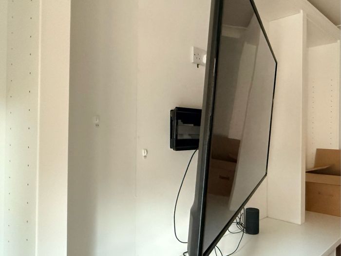 55" HD LG TV and wall bracket
