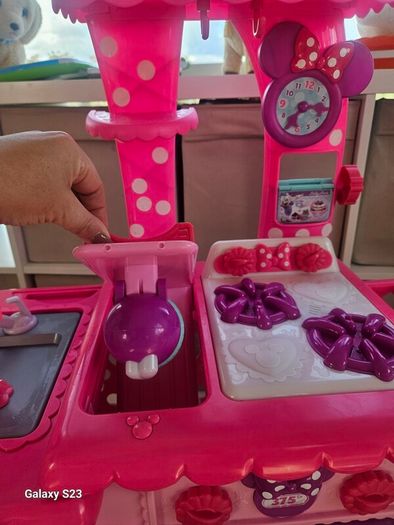minnie mouse kitchen