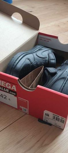NEW Nike Court Borough shoes 10.5UK