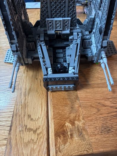 Lego Kylo Ren's command shuttle 75104