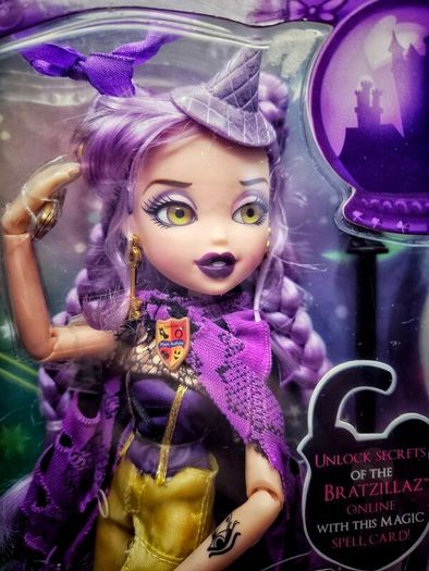 Bratzillaz Yasmina Clairvoya Doll (First Edition 2012)