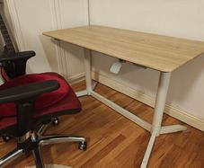 Standing desk