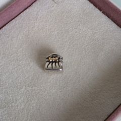 Pandora bag charm with bow gold 14k in great condition