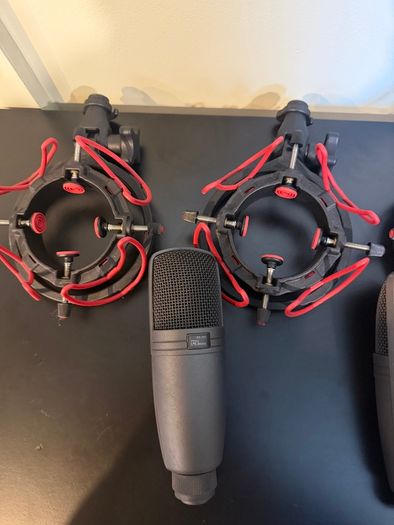 4 x the t.bone SC-300 microphones with shock mounts