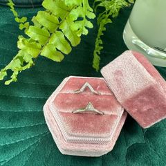 diamond and platinum ring set