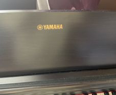 Yamaha Arius  keyboard
