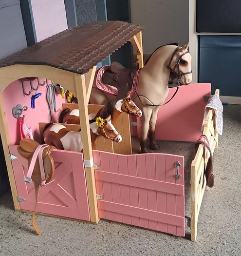 Our Generation Horse Stable