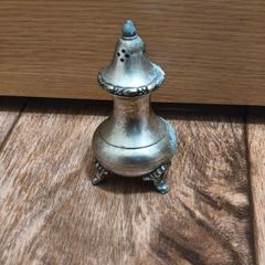 Vintage Silver Plated Salt/Pepper Shaker