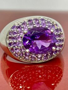 Silver ring with Amethyst