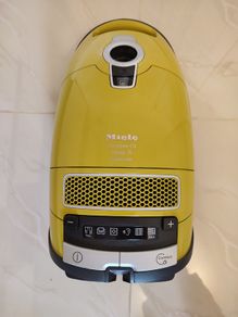 Miele vacuum cleaner