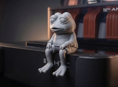 Desk Buddy - Pepe The Frog