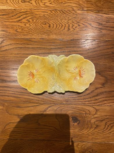 Beswick  Pansy dish