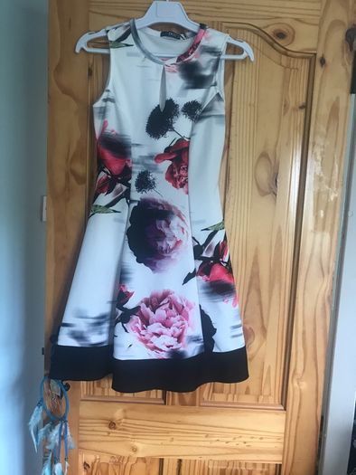 Ladies flowering dress