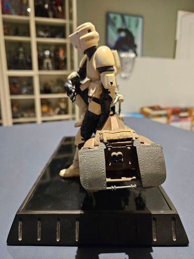 Gentle Giant Stars Wars Scout Trooper and Speeder Bike statue