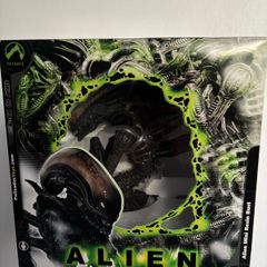Palisades Alien Mini Resin Bust