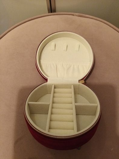 Luxury wine  velvet jewellery box
